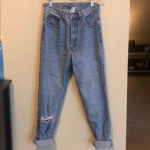 Brandy Melville Boyfriend Jeans